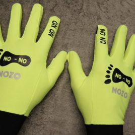 Performance flashing running gloves